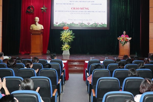 Bộ trưởng Nguyễn Ngọc Thiện đánh giá cao vai trò của chị em phụ nữ - Anh 3