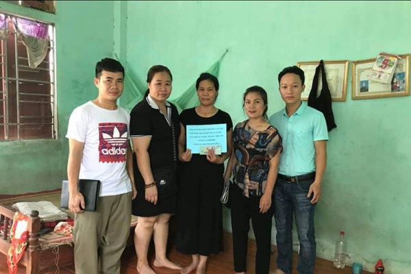 Hành trình 20 năm làm từ thiện - Anh 1