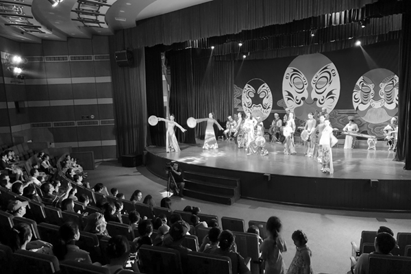 Show diễn Hồn Việt: “Đỏ mắt” chờ khán giả - Anh 1