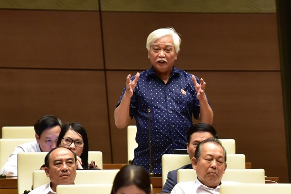 Quy định về chính sách với người có tài năng trong hoạt động công vụ: Khi đại biểu tranh luận quyết liệt - Anh 1