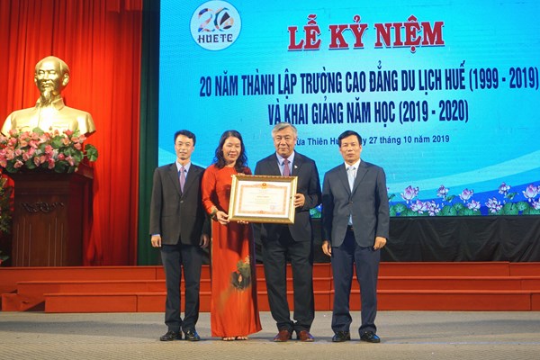 Bộ trưởng Nguyễn Ngọc Thiện: Việc đảm bảo chất lượng nguồn nhân lực du lịch có ý nghĩa vô cũng quan trọng - Anh 2