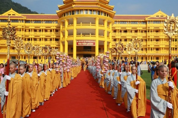 Hơn 6.000 người dự Đại lễ tưởng niệm 906 năm Ni sư Diệu Nhân viên tịch - Anh 2