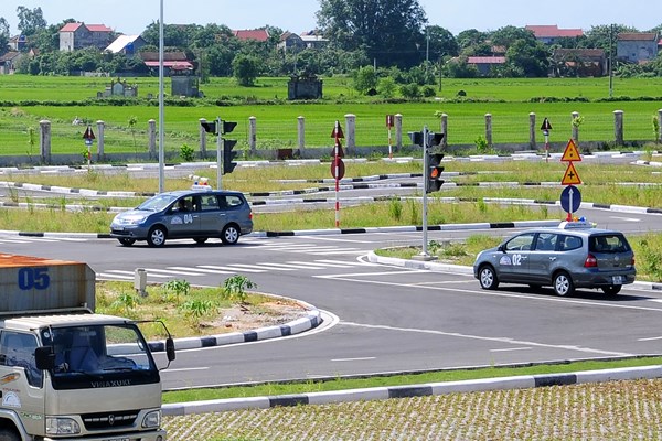 Học văn hóa trước khi học lái - Anh 1