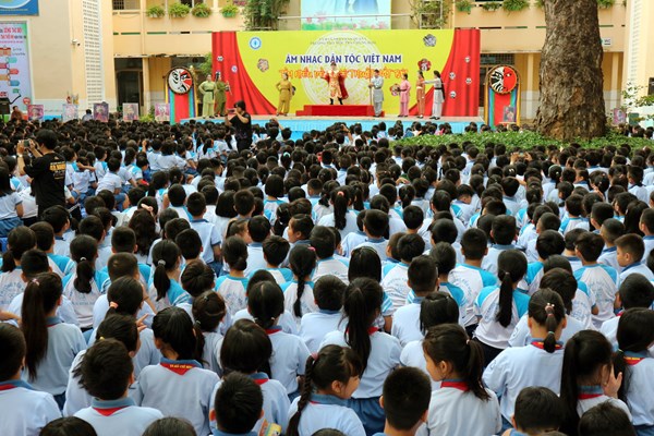 Đưa nghệ thuật hát bội vào trường học: Khó vẫn quyết tâm làm! - Anh 1
