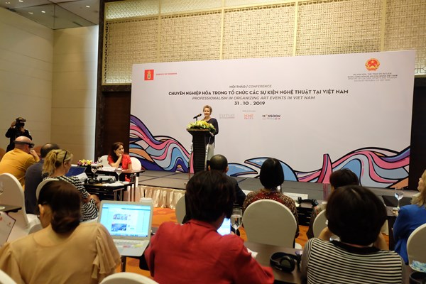 Tổ chức sự kiện nghệ thuật tại Việt Nam: Chuyên nghiệp sẽ làm nên thương hiệu - Anh 1