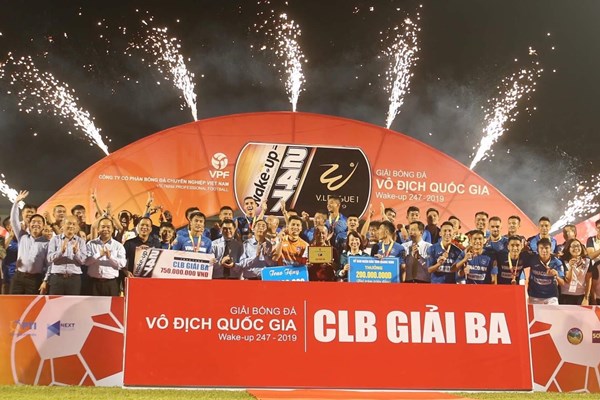 CLB bóng đá Hà Nội vinh danh sau 5 chức vô địch liên tiếp - Anh 3