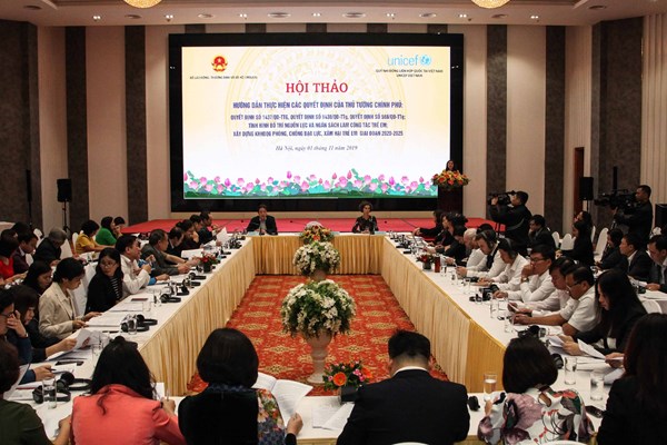 Triển khai các Quyết định của Thủ tướng trong chăm sóc trẻ em - Anh 1