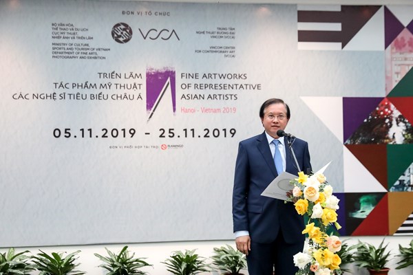 Chiêm ngưỡng những tác phẩm đặc sắc của các họa sĩ hàng đầu châu Á - Anh 2