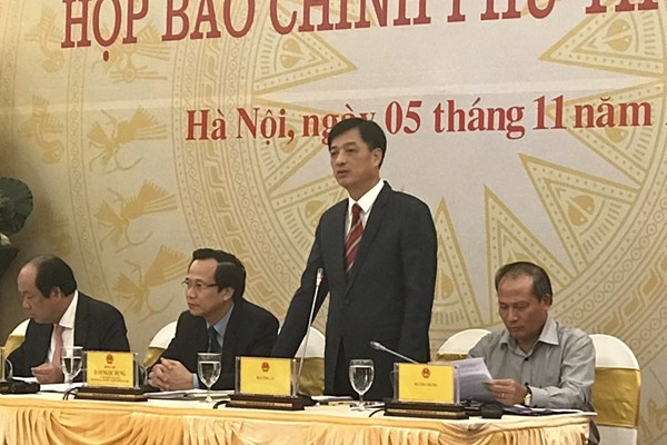 Sẽ hạ cấp bậc nữ đại úy công an lăng mạ nhân viên sân bay Tân Sơn Nhất - Anh 1