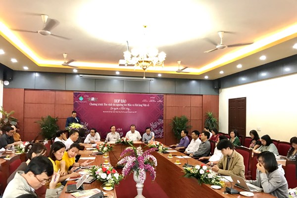 Lễ hội tôn vinh tín ngưỡng thờ Mẫu và Hội làng Việt cổ: Hàng trăm nghệ sĩ và nhân dân cùng tham gia trình diễn - Anh 2