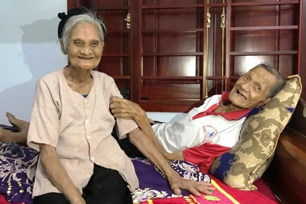 Cảm động khi xin “thoát nghèo” để giúp ai đó còn éo le hơn - Anh 1