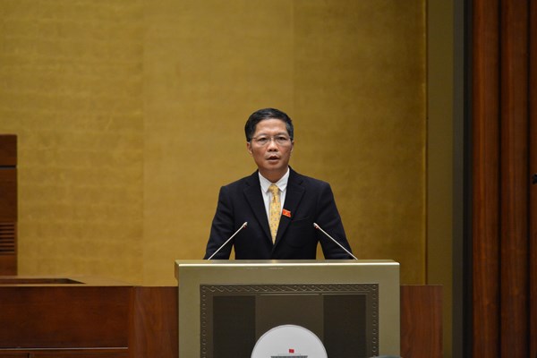 Bộ trưởng Bộ Công thương Trần Tuấn Anh: “Tịch thu ô tô có phần mềm gắn hình ảnh đường lưỡi bò” - Anh 1