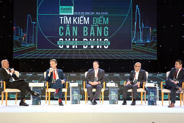 Tìm kiếm điểm cân bằng cho thị trường bất động sản: “Nút thắt” sẽ được tháo gỡ? - Anh 1