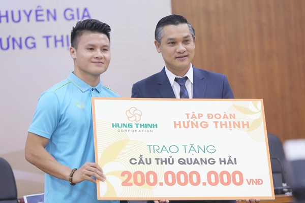Công bố nhà tài trợ hỗ trợ trả lương cho HLV Park Hang-seo và các chuyên gia - Anh 2