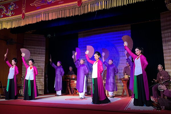Đưa chương trình nghệ thuật chèo vào tour du lịch: Cái “bắt tay” chưa chặt không phải lỗi từ phía nhà hát - Anh 2
