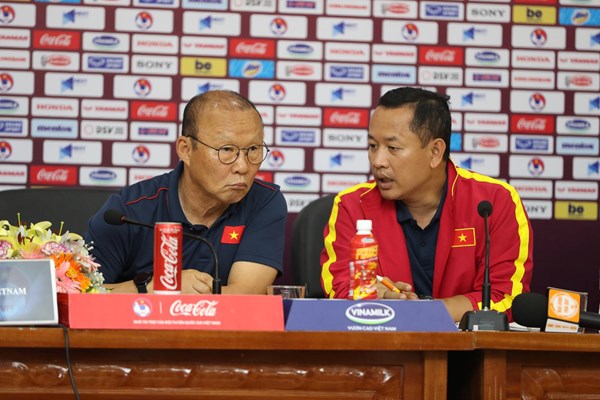 HLV Park Hang-seo: UAE là đối thủ mạnh - Anh 2