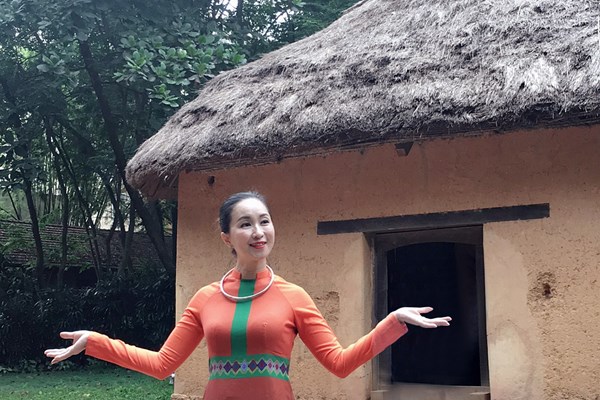 Triển lãm hội họa “Bản sắc” - Anh 3
