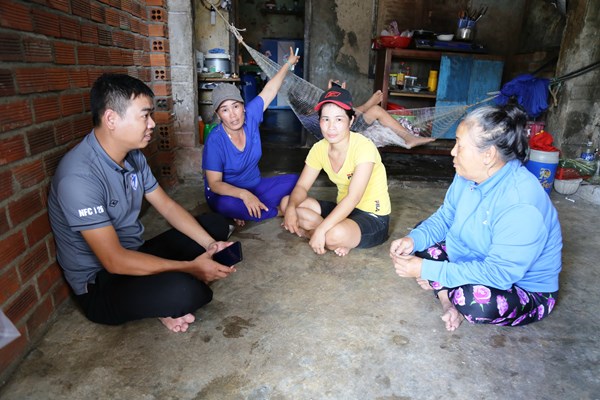 Hàng chục hộ dân ở lưng chừng đèo Cả (Khánh Hòa): Sống trong vùng nguy hiểm - Anh 2