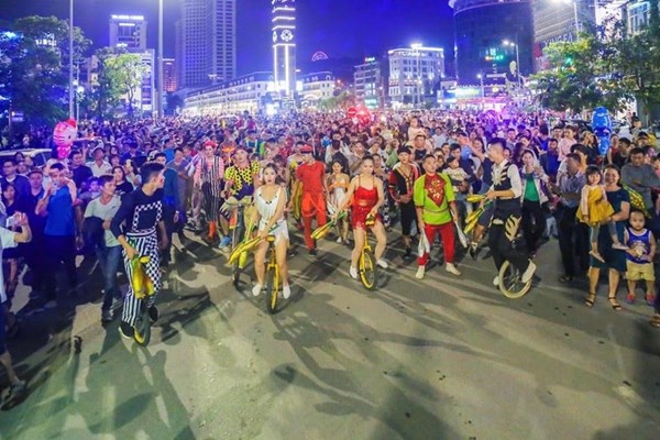 Hạ Long sôi động với Liên hoan Xiếc thế giới - Anh 4