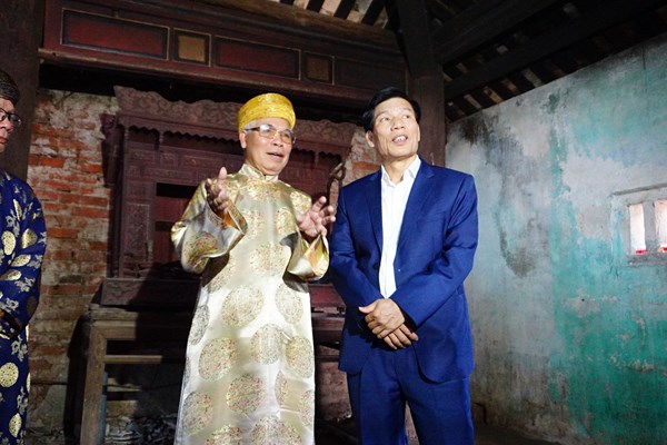 Dự Ngày hội Đại đoàn kết toàn dân tộc tại TP Huế, Bộ trưởng Nguyễn Ngọc Thiện: Cần sự đồng lòng, chung tay của cộng đồng trong việc bảo vệ, giữ gìn di tích - Anh 5
