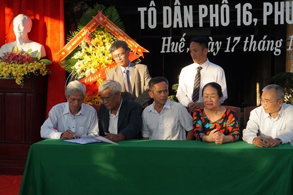 Dự Ngày hội Đại đoàn kết toàn dân tộc tại TP Huế, Bộ trưởng Nguyễn Ngọc Thiện: Cần sự đồng lòng, chung tay của cộng đồng trong việc bảo vệ, giữ gìn di tích - Anh 7