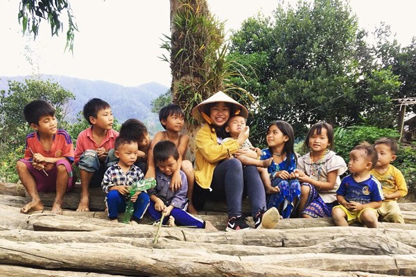 Kỷ niệm ngày Nhà giáo Việt Nam 20.11: Có một giáo viên “ngược đời”... như thế - Anh 1