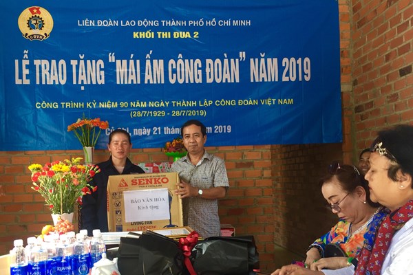 Báo Văn Hóa tặng nhà “ Mái ấm công đoàn” năm 2019 - Anh 1