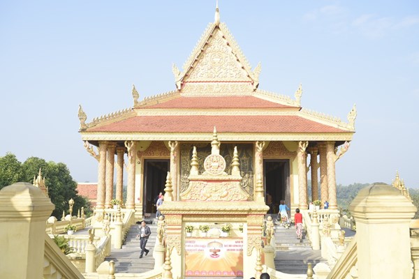 Hướng đi nào cho phát triển du lịch Làng Văn hóa-Du lịch các dân tộc Việt Nam? - Anh 2