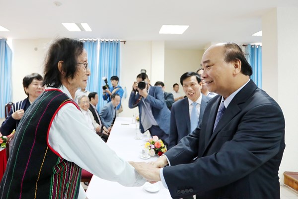 Thủ tướng: Bản sắc văn hóa là một trong những yếu tố cốt lõi tạo nên bản sắc dân tộc - Anh 1