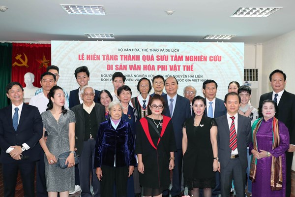 Thủ tướng: Bản sắc văn hóa là một trong những yếu tố cốt lõi tạo nên bản sắc dân tộc - Anh 6