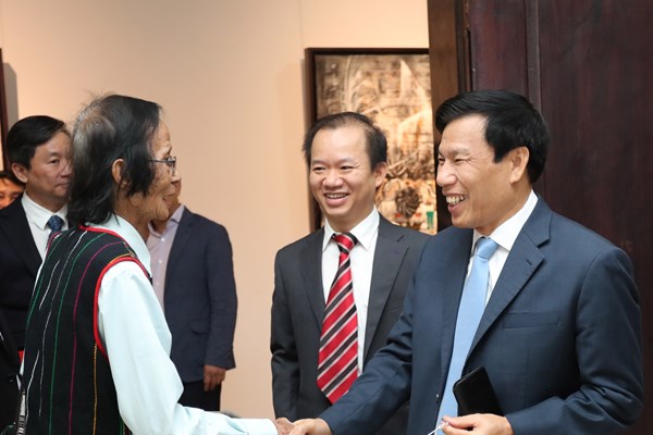 Thủ tướng: Bản sắc văn hóa là một trong những yếu tố cốt lõi tạo nên bản sắc dân tộc - Anh 4