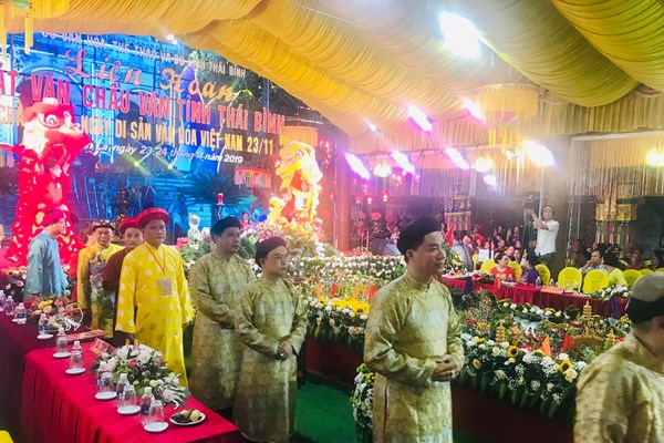 Liên hoan hát văn, chầu văn chào mừng Ngày Di sản Văn hóa Việt Nam - Anh 3