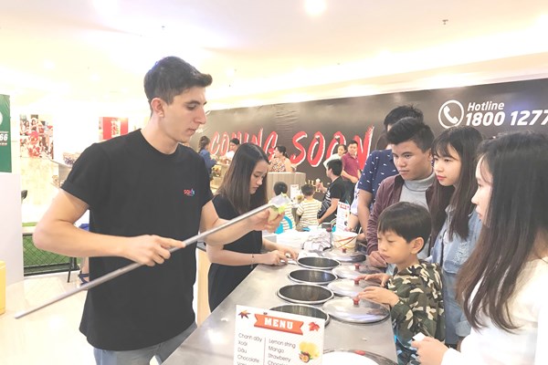 Khánh Hòa gặp khó trong quản lý lao động người nước ngoài: Do luật còn sơ hở hay thiếu kiểm tra, giám sát? - Anh 1