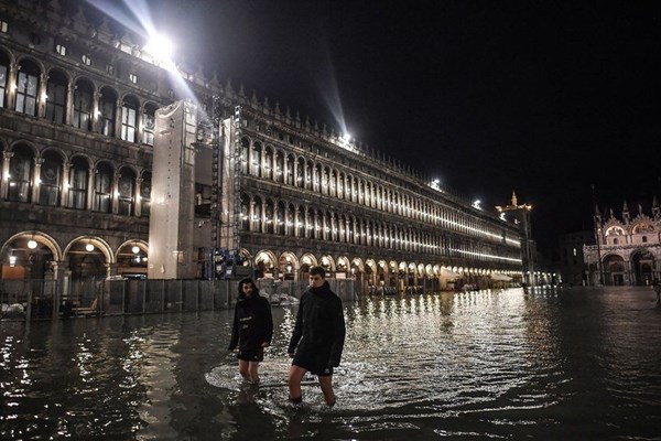 Vì sao UNESCO cảnh báo di sản thế giới thành phố nổi Venice? - Anh 1