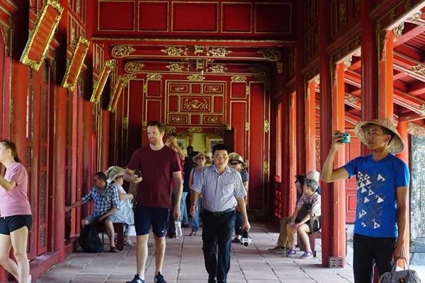 Huế tăng cường đảm bảo an ninh, trật tự trong hoạt động du lịch - Anh 1
