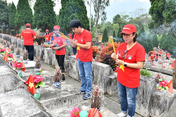Vietjet góp sức gìn giữ biên cương Tổ quốc - Anh 2