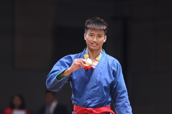 Ngày xuất thần của Kurash - Anh 1