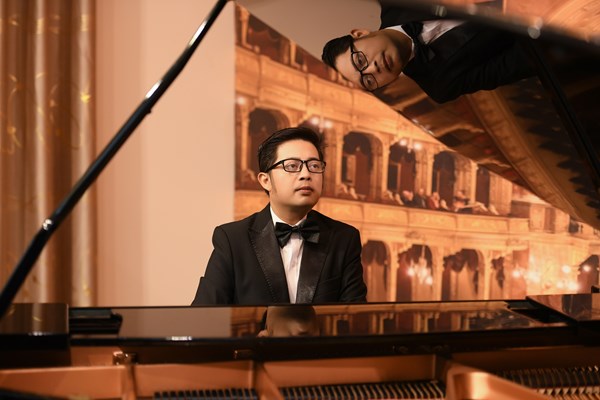 “Hoài niệm trong lòng phố” - Anh 1