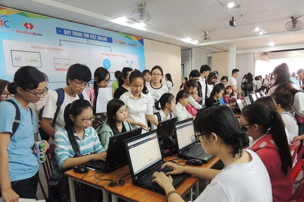 Bàn về thang giá trị thế hệ trẻ Việt Nam thời kỳ hội nhập: 41% giới trẻ không nhất thiết phải sống cao thượng? - Anh 1
