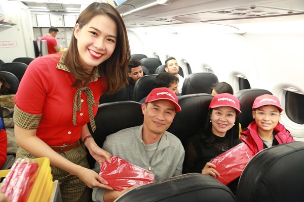 Vietjet tiên phong khai trương hai đường bay thẳng từ Việt Nam tới New Delhi (Ấn Độ) - Anh 3