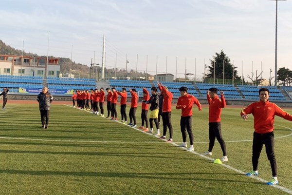 Sau vinh quang là thử thách - Anh 1