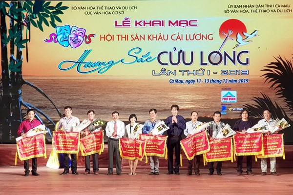 Ấn tượng với hội thi sân khấu cải lương “Hương sắc Cửu Long” - Anh 1