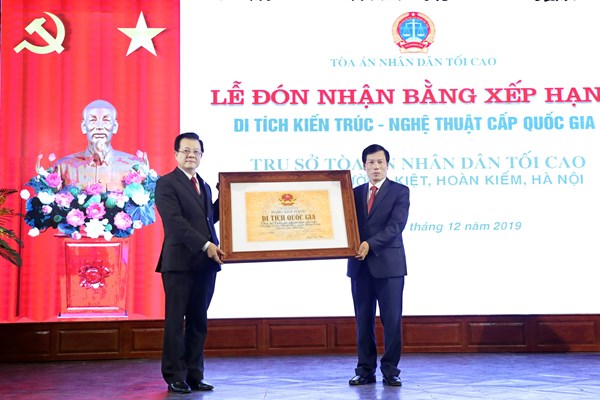 Trao Bằng xếp hạng di tích Kiến trúc - Nghệ thuật cấp Quốc gia cho Trụ sở Tòa án nhân dân tối cao - Anh 1