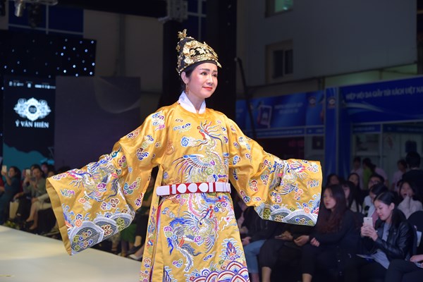 Ấn tượng sưu tập “Cựu kiến tân -Nơi tương lai được kiến tạo từ quá khứ” - Anh 4