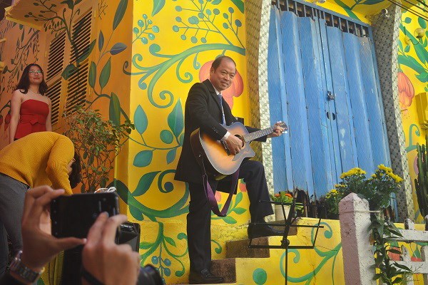 Đưa dốc Nhà Làng vào miền nghệ thuật - Anh 2