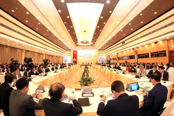 Chủ tịch Quốc hội: Lĩnh vực lao động, việc làm đã hoàn thành kế hoạch trước một năm - Anh 2