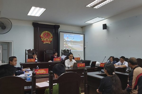 Xử án treo hai người 'chống người thi hành công vụ': Nhiều câu hỏi còn bỏ ngỏ - Anh 1