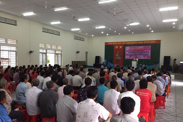 Cần một đường dây nóng cho các nạn nhân bị BLGĐ - Anh 1