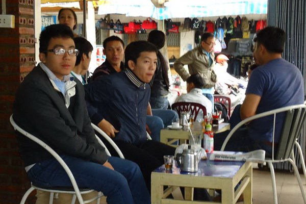 Độc đáo văn hóa cà phê phố núi - Anh 1