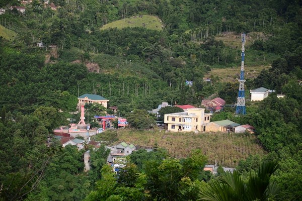 Hơn 1.400 cán bộ, người lao động ở Quảng Ngãi muốn nhận được lương: Chuyện thật như bịa... từ cây ATM - Anh 1